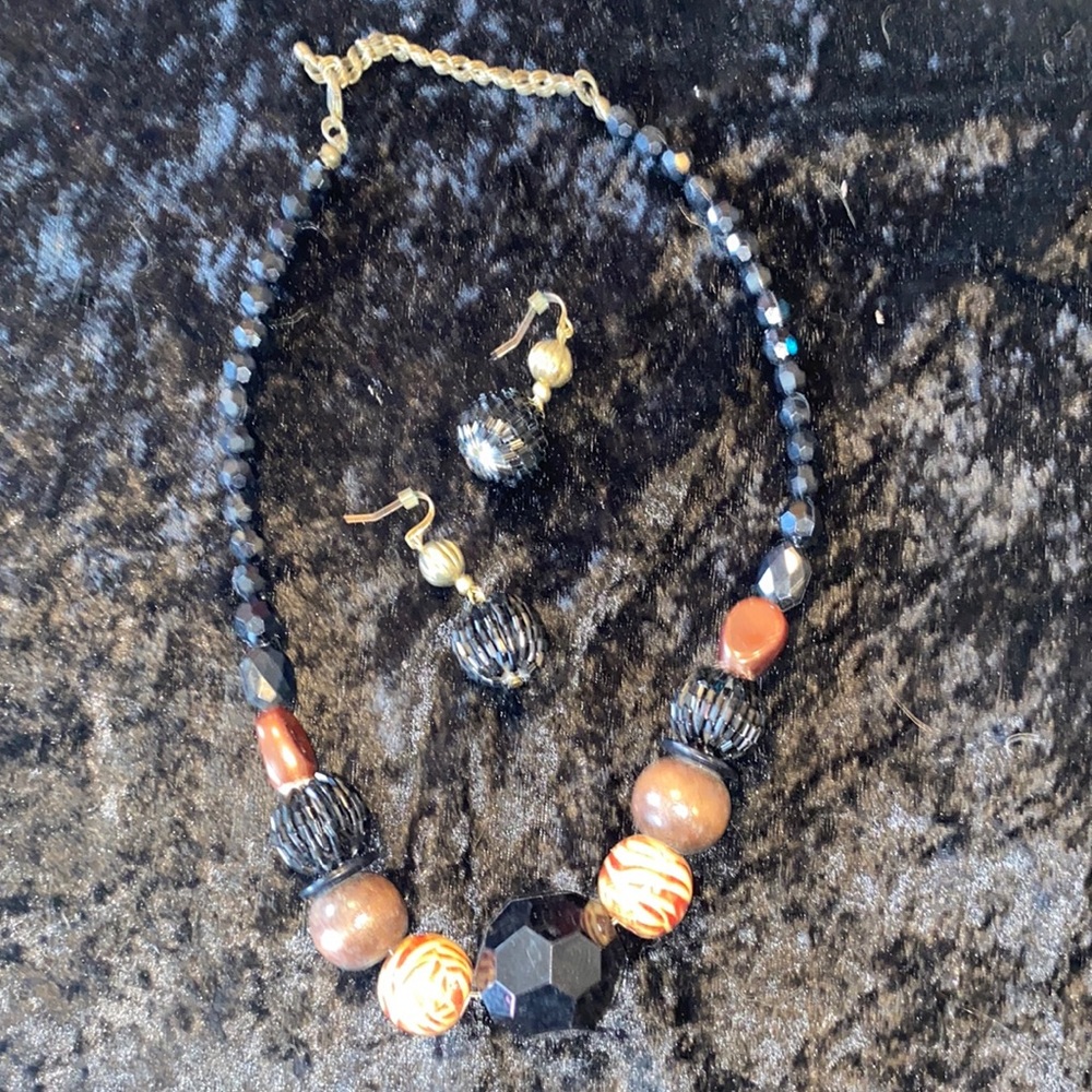 Necklace and earrings